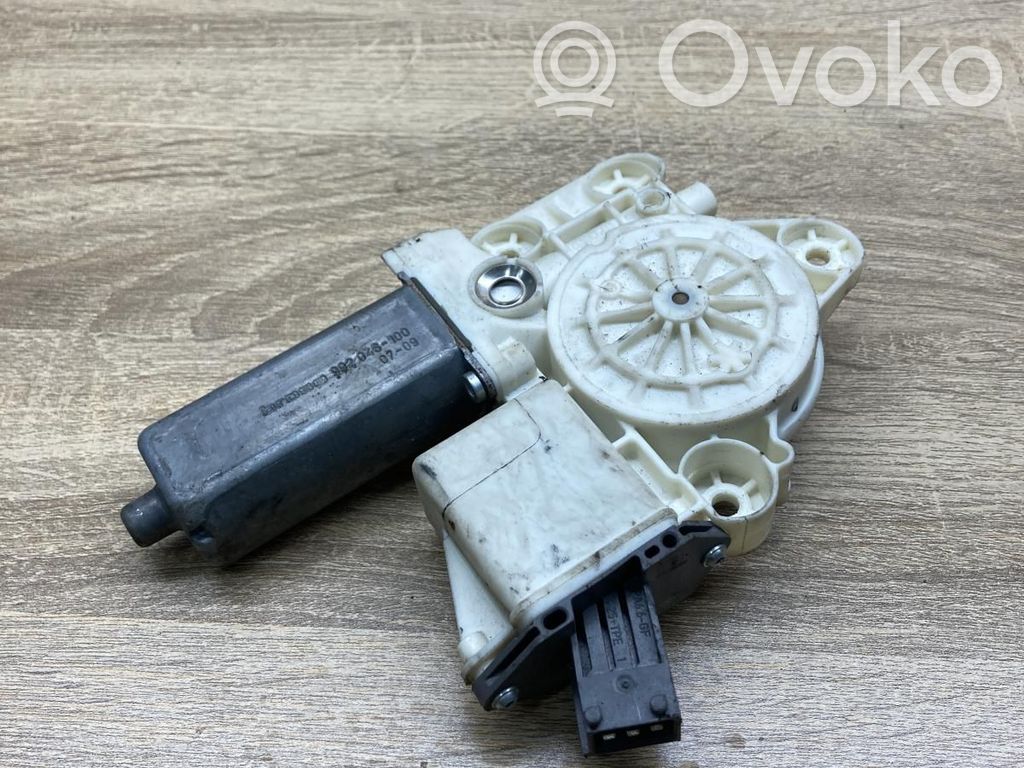 Toyota Avensis T250 Motor macara geam ușă față