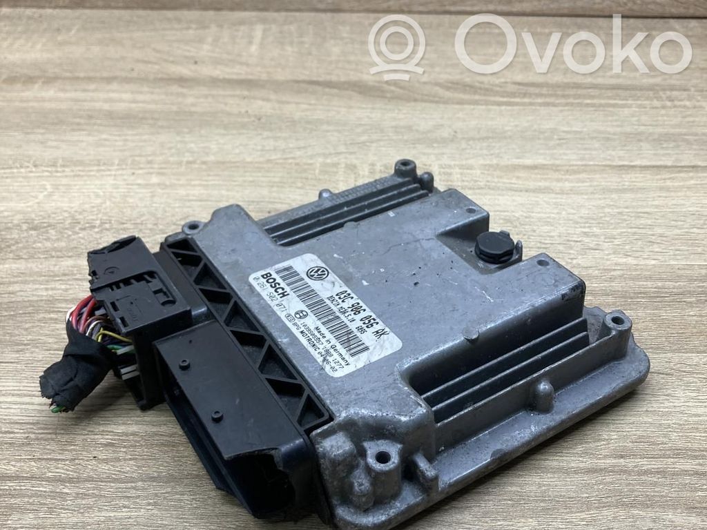 Volkswagen Golf V Unité de commande, module ECU de moteur 
