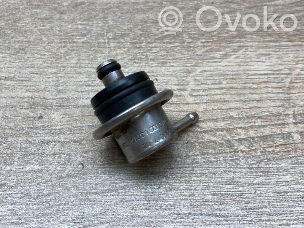 Audi TT Mk1 Régulateur de pression de carburant 