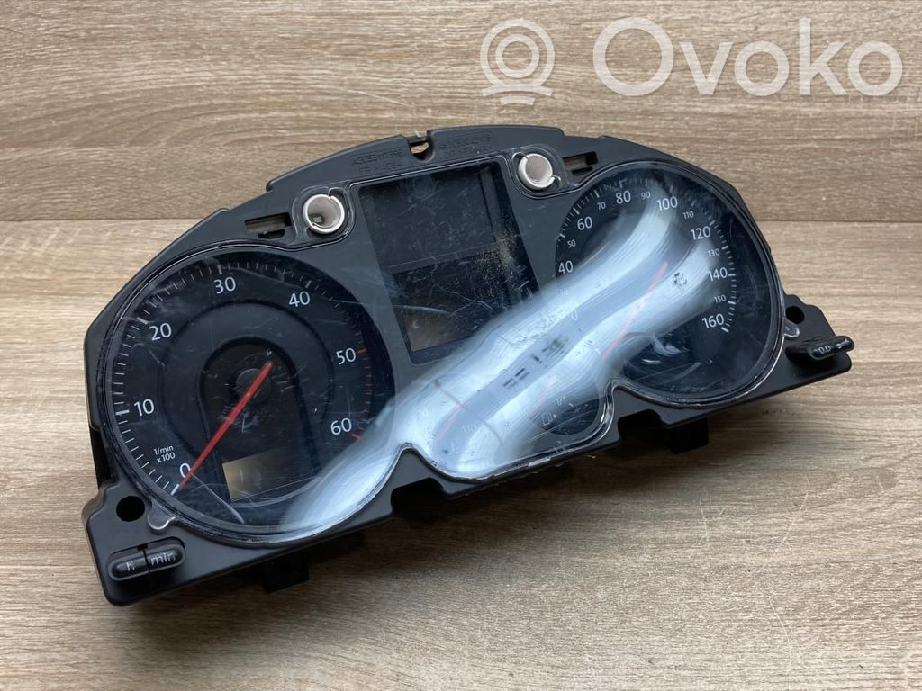 Volkswagen PASSAT B6 Tachimetro (quadro strumenti)
