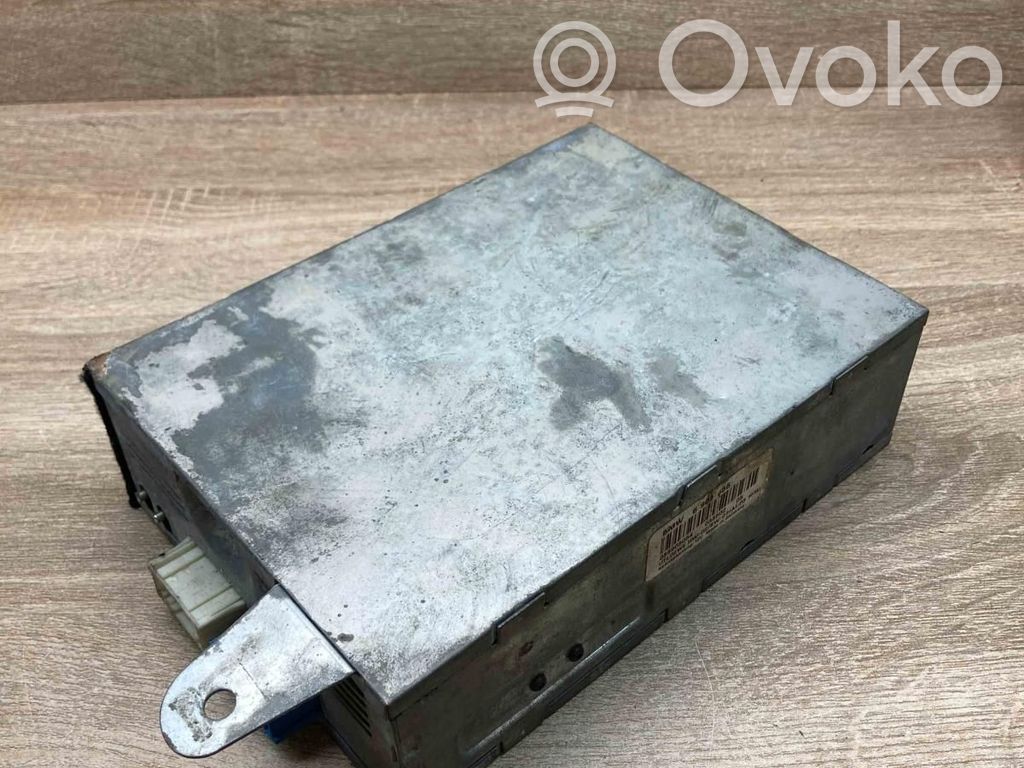 BMW 5 E39 Balama inferioară ușă față 
