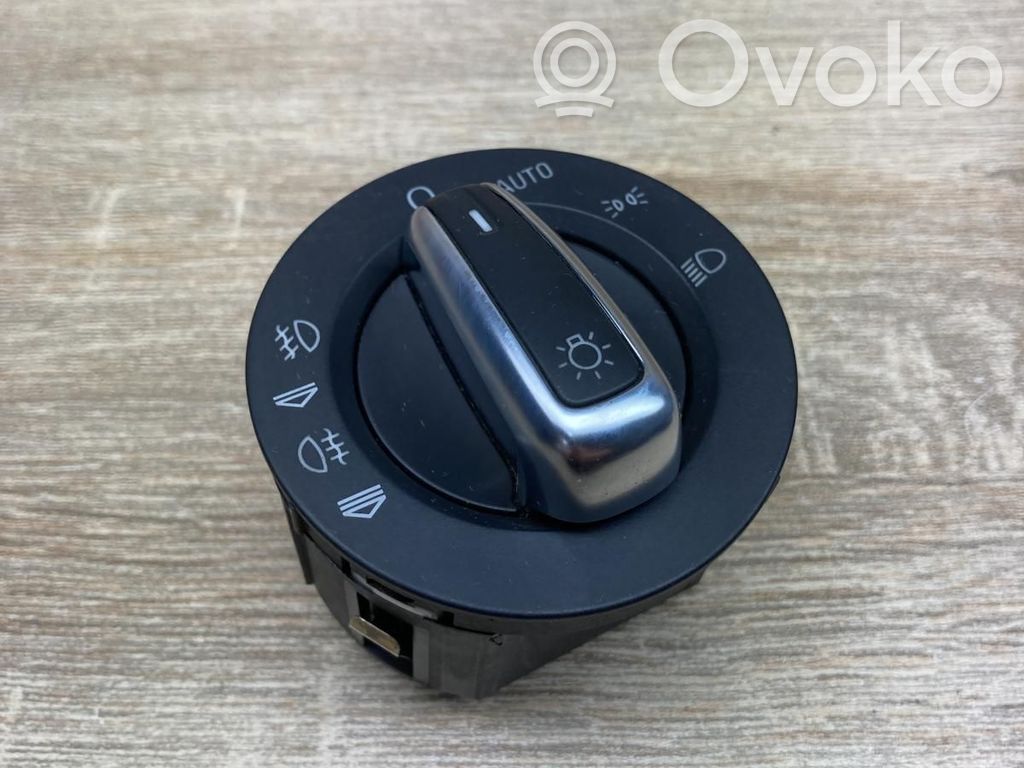Volkswagen Golf VI Interruptor de luz 