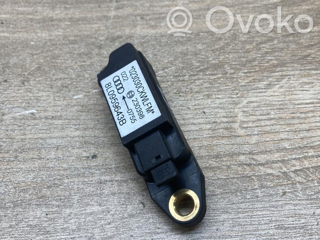 Audi A3 S3 8L Sensore d’urto/d'impatto apertura airbag 