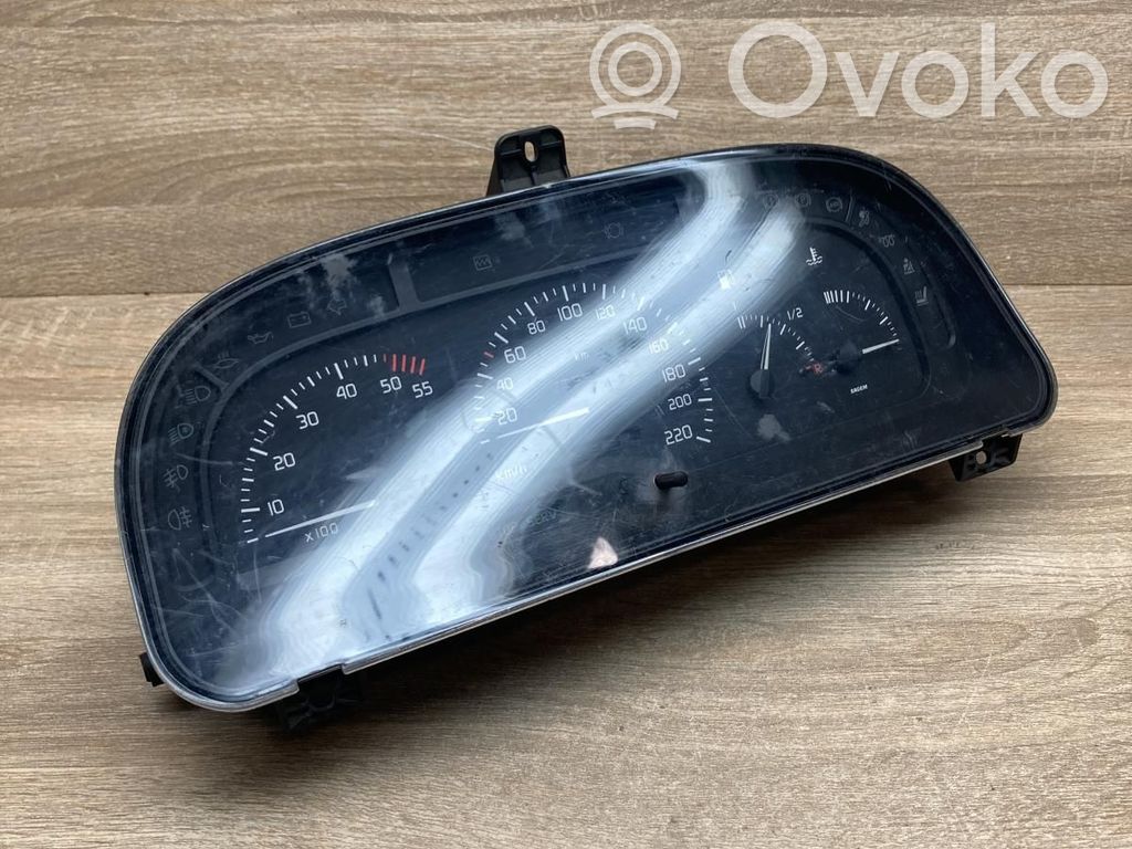 Renault Laguna I Geschwindigkeitsmesser Cockpit