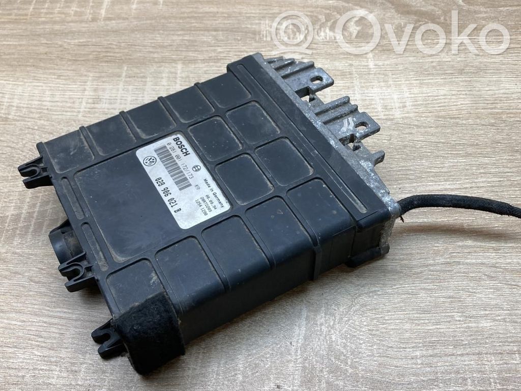 Volkswagen PASSAT B4 Unitate control motor/modul ECU 