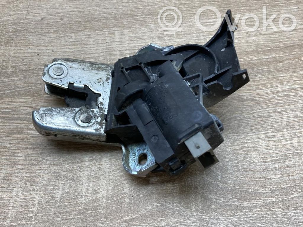 Audi A6 S6 C6 4F Blocco/chiusura/serratura del portellone posteriore/bagagliaio