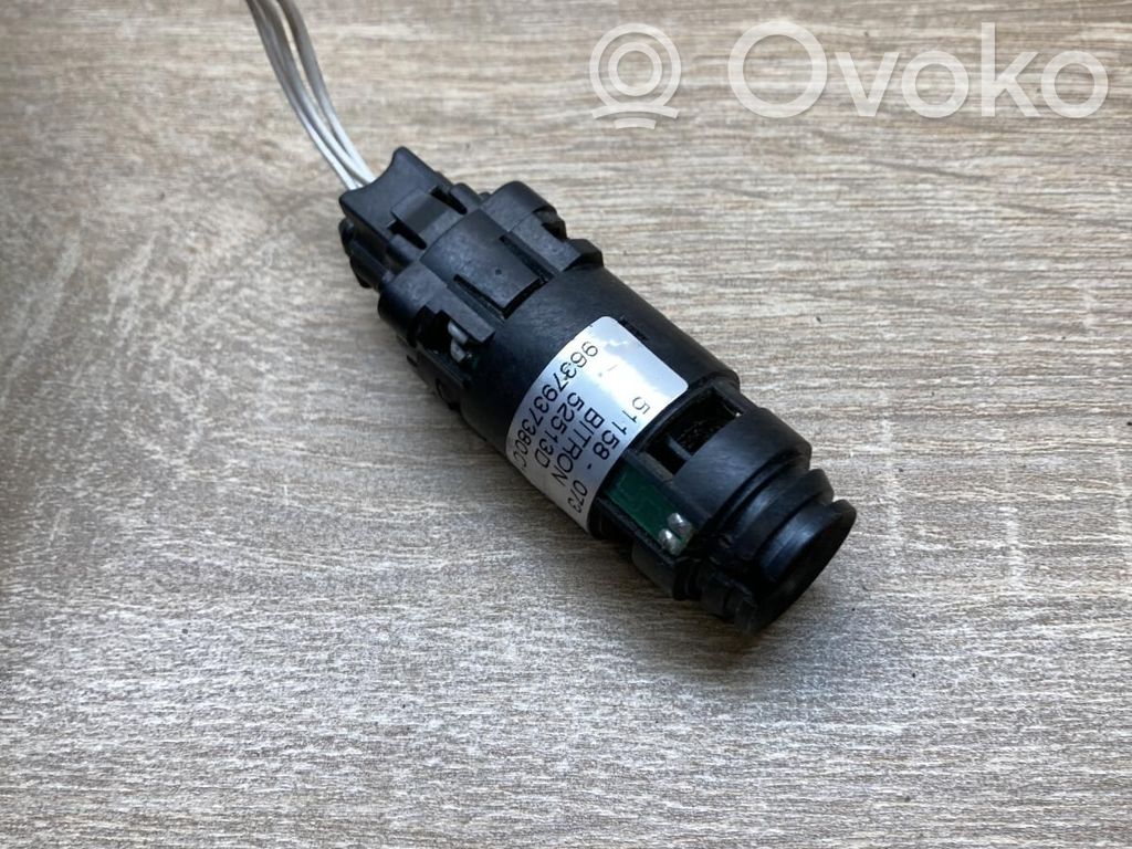 Interior temperature sensor   9637937380