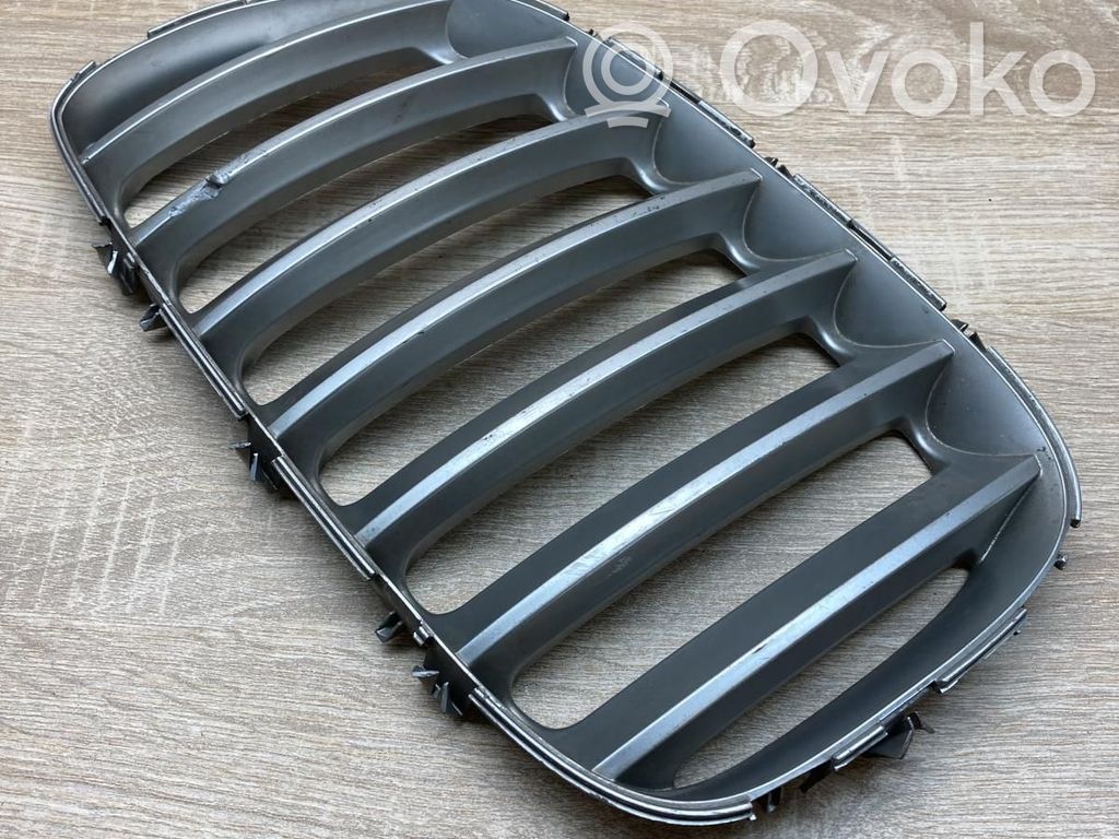 Augšējais režģis   E53UPPERGRILL