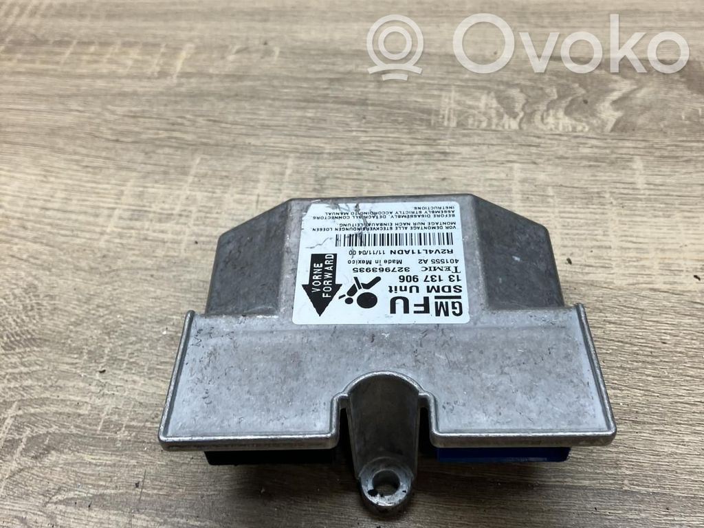 Opel Astra H Module de contrôle airbag