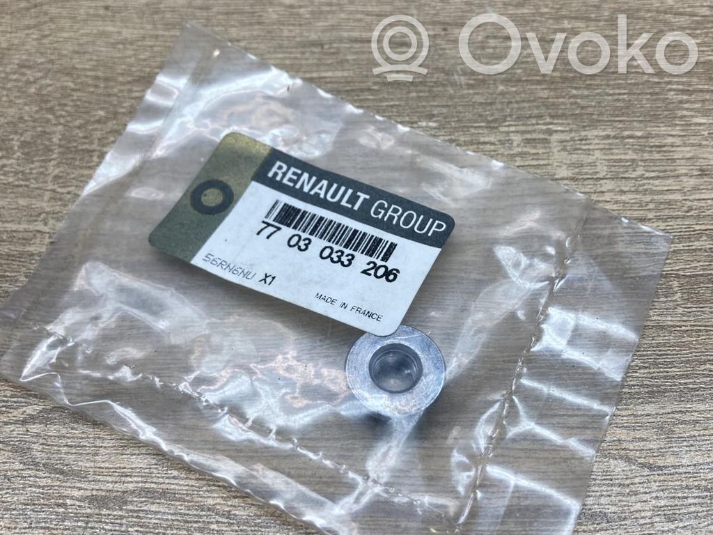 Renault Clio II Uchwyt / Mocowanie zderzaka przedniego