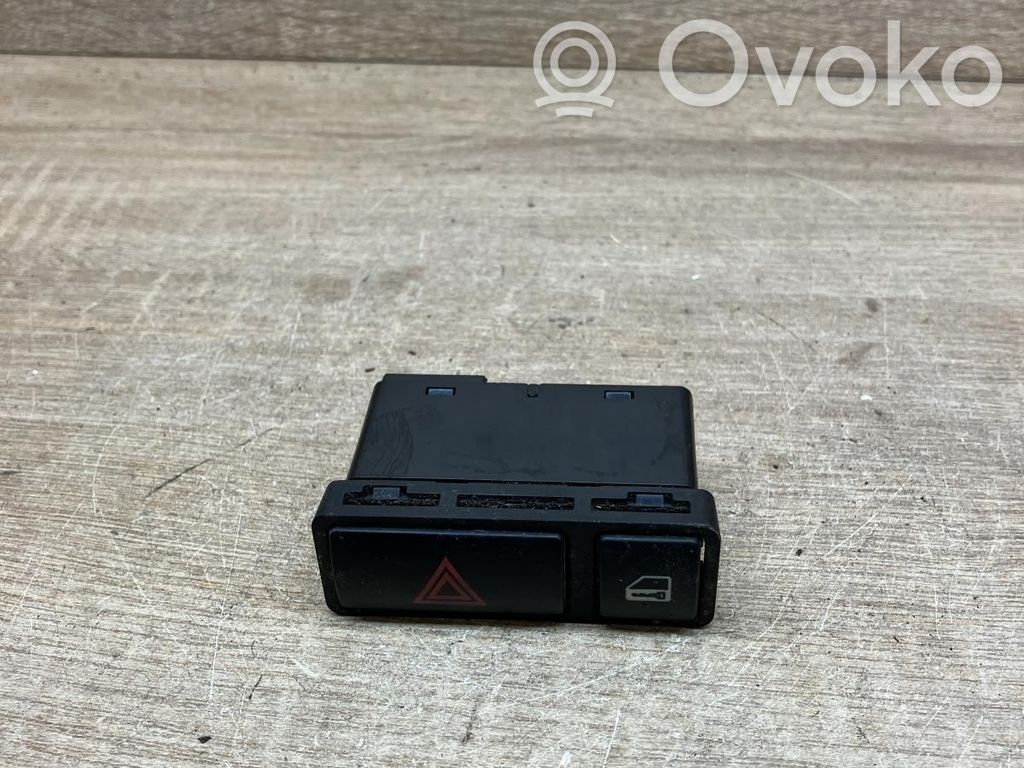Hazard light switch   8368920,61318368920