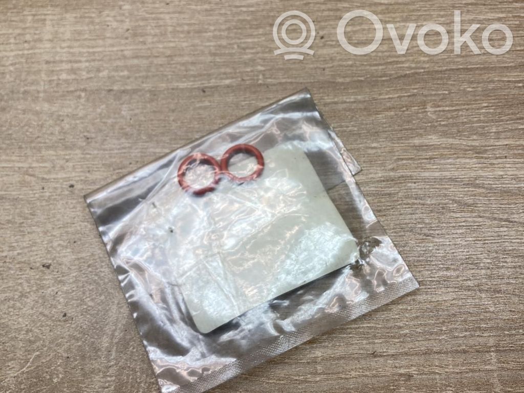 Opel Campo Inne części komory silnika 