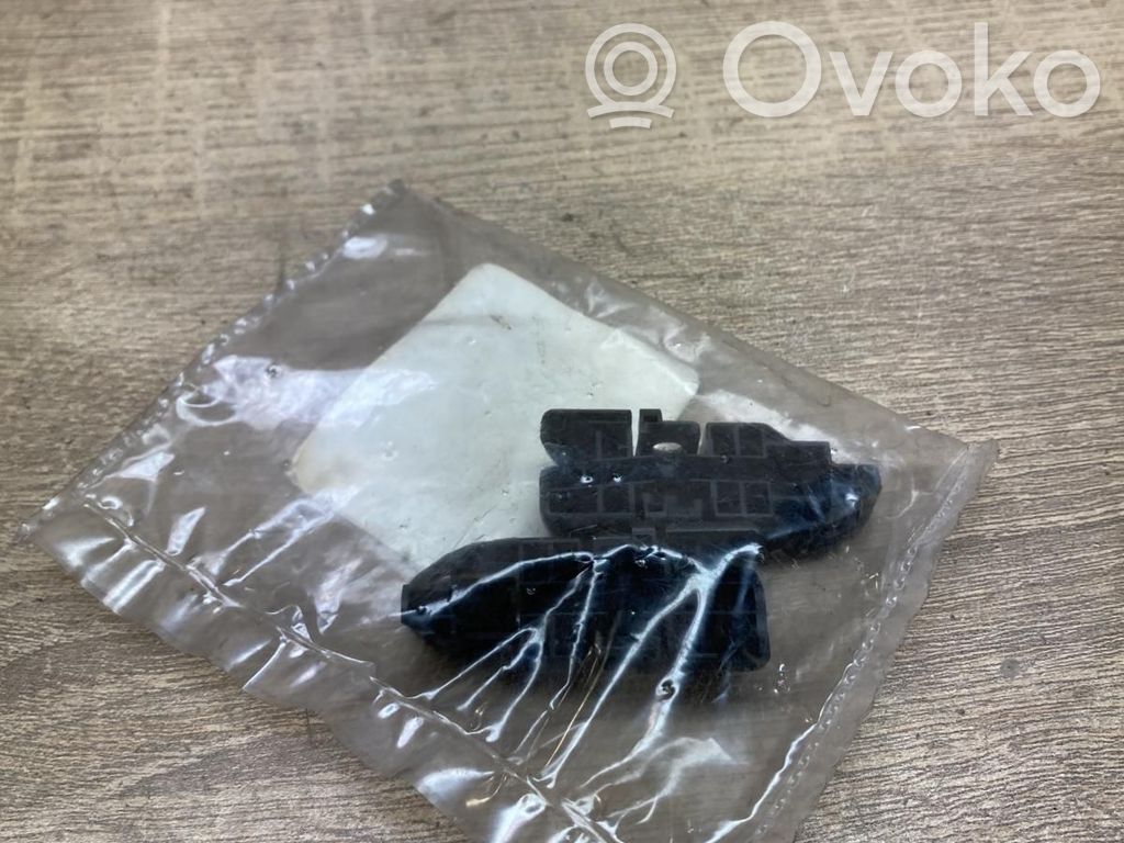 Opel Astra J Ramię wycieraczki szyby przedniej / czołowej 