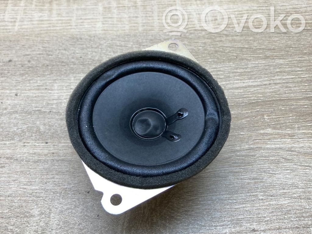 Toyota Aygo AB10 Altoparlante portiera anteriore 