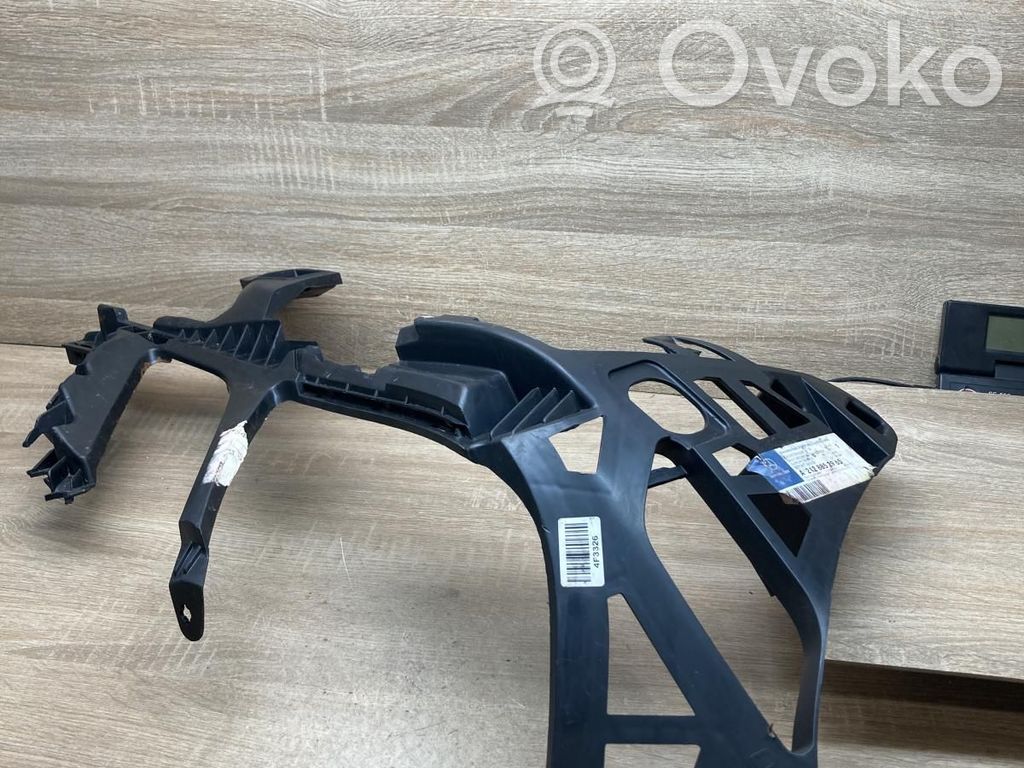 Mercedes-Benz E W212 Staffa di rinforzo montaggio del paraurti anteriore