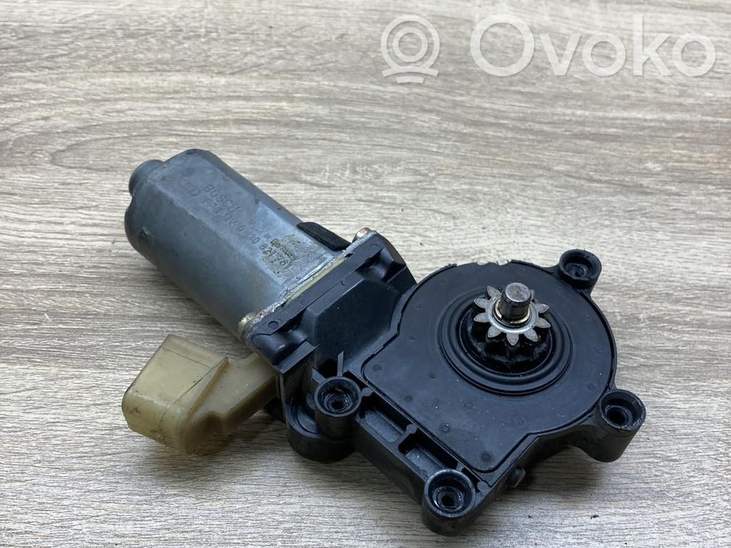 Volvo V70 Motorino alzacristalli della portiera anteriore