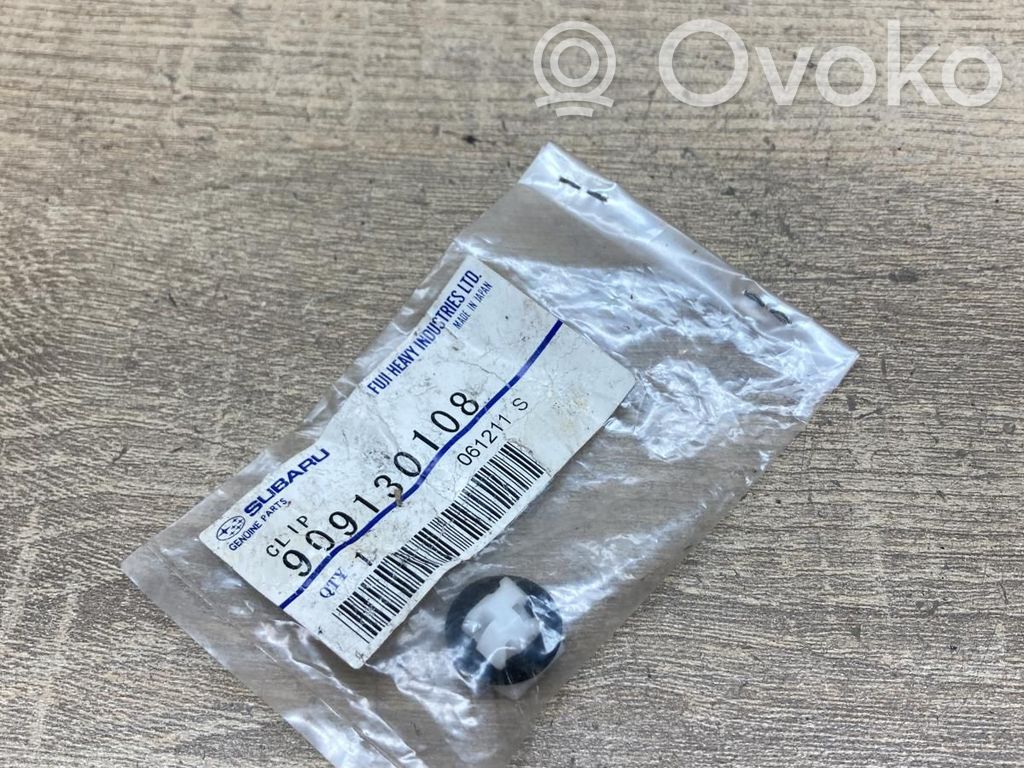 Subaru Impreza II Joint d'étanchéité de vitre avant