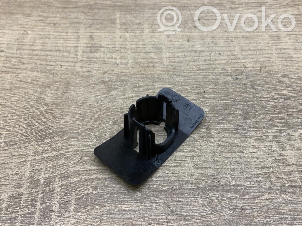 Volkswagen Golf VI Supporto anteriore per il sensore di parcheggio (PDC)