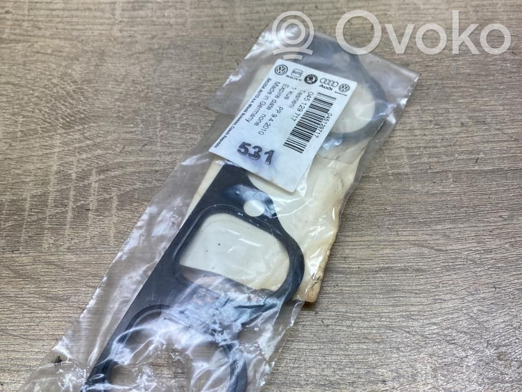 Otros repuestos del colector de escape   045129717