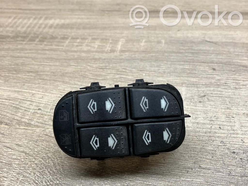 Ford Focus Interrupteur commade lève-vitre