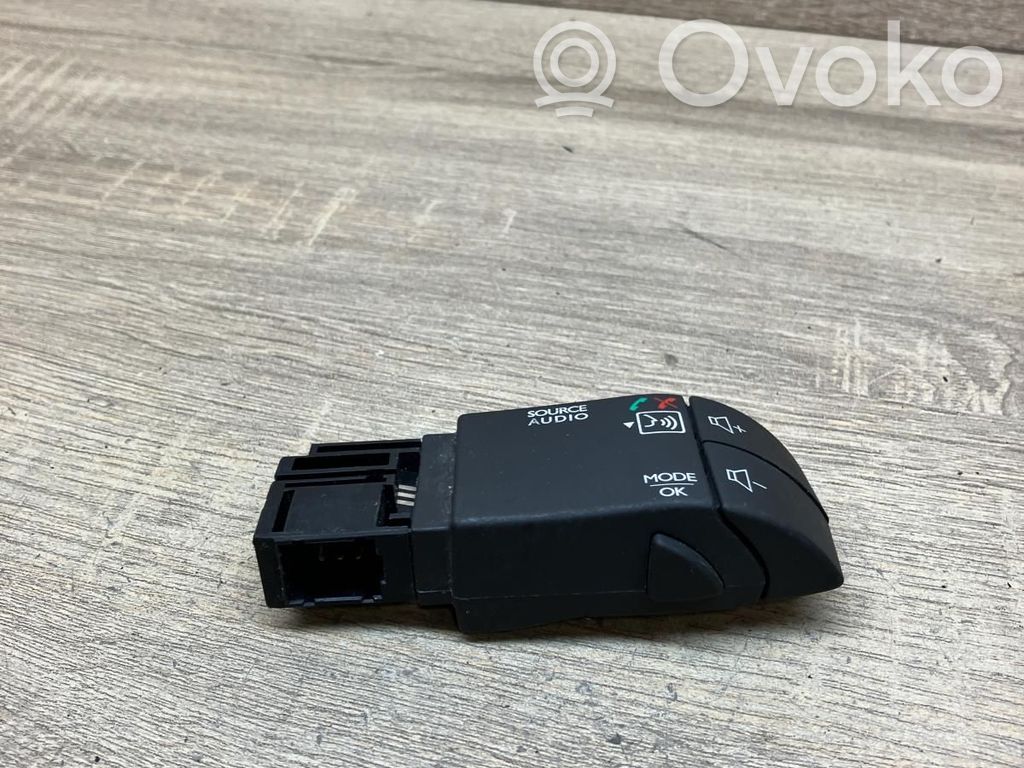Comutator/buton multifuncțional   8200958427,344422040AM