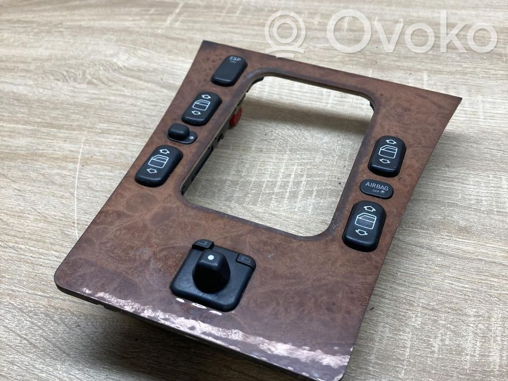 Mercedes-Benz E W210 Electric window control switch