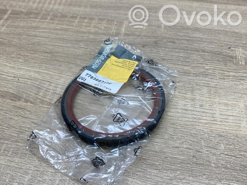 Renault Clio III Other engine part 