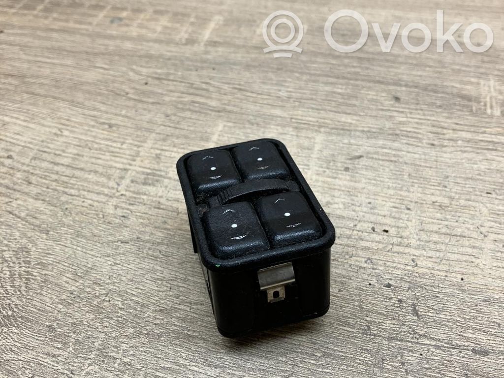 Opel Astra G Przyciski szyb 