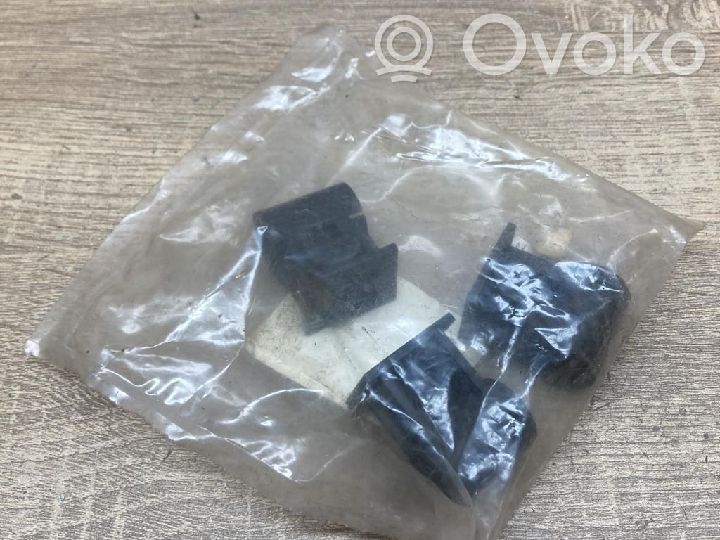 Opel Omega A Antenne radio 