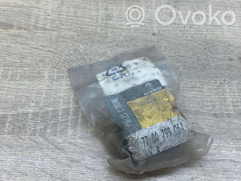 Renault Clio I Alte piese suspensie față 