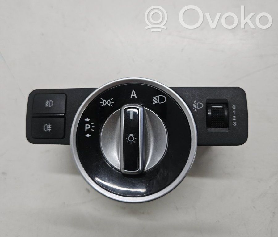 Mercedes-Benz E C207 W207 Interrupteur d’éclairage 