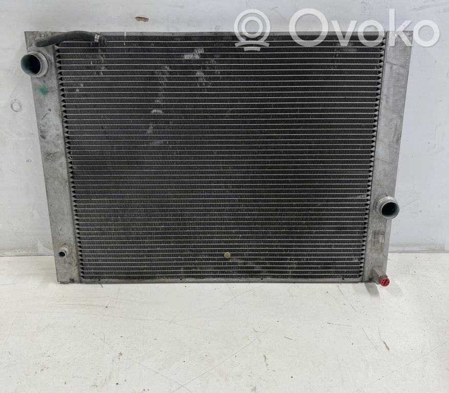 BMW 5 E39 Jäähdyttimen lauhdutin 