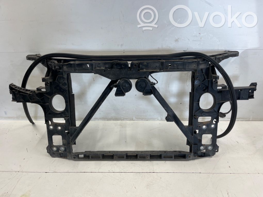Radiatorių panelė   4L0805594