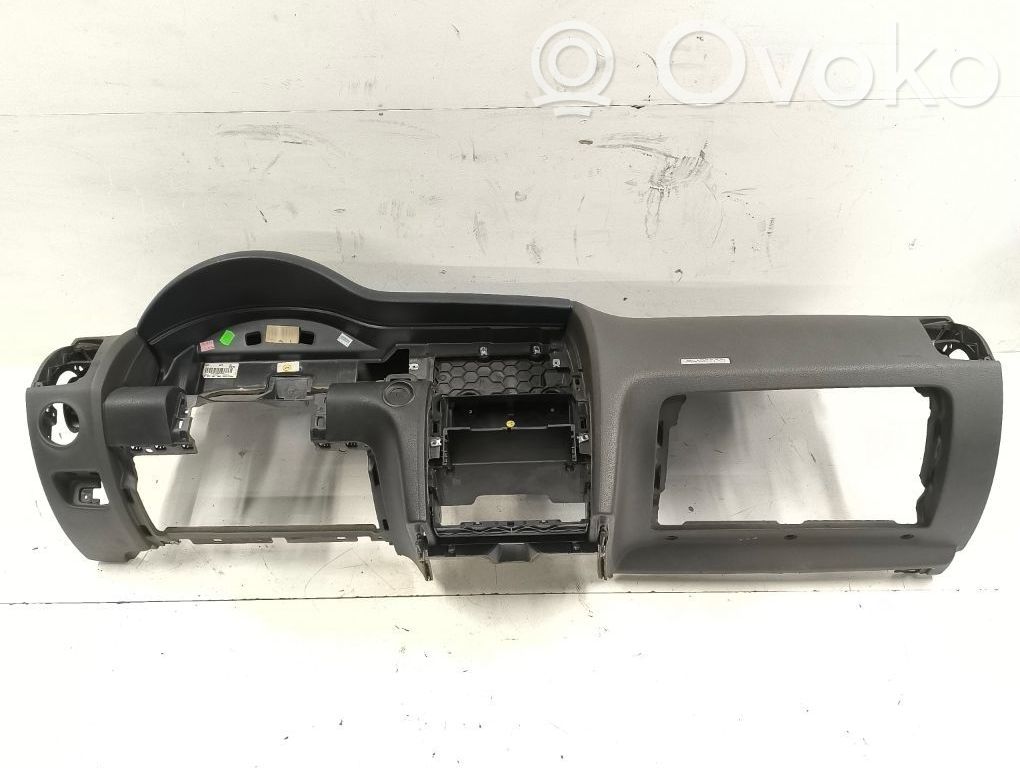 Panelė   4L1858041,4L1857035D