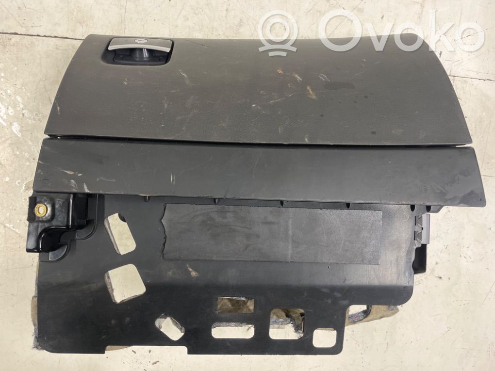 Audi A8 S8 D3 4E Juego guantera 