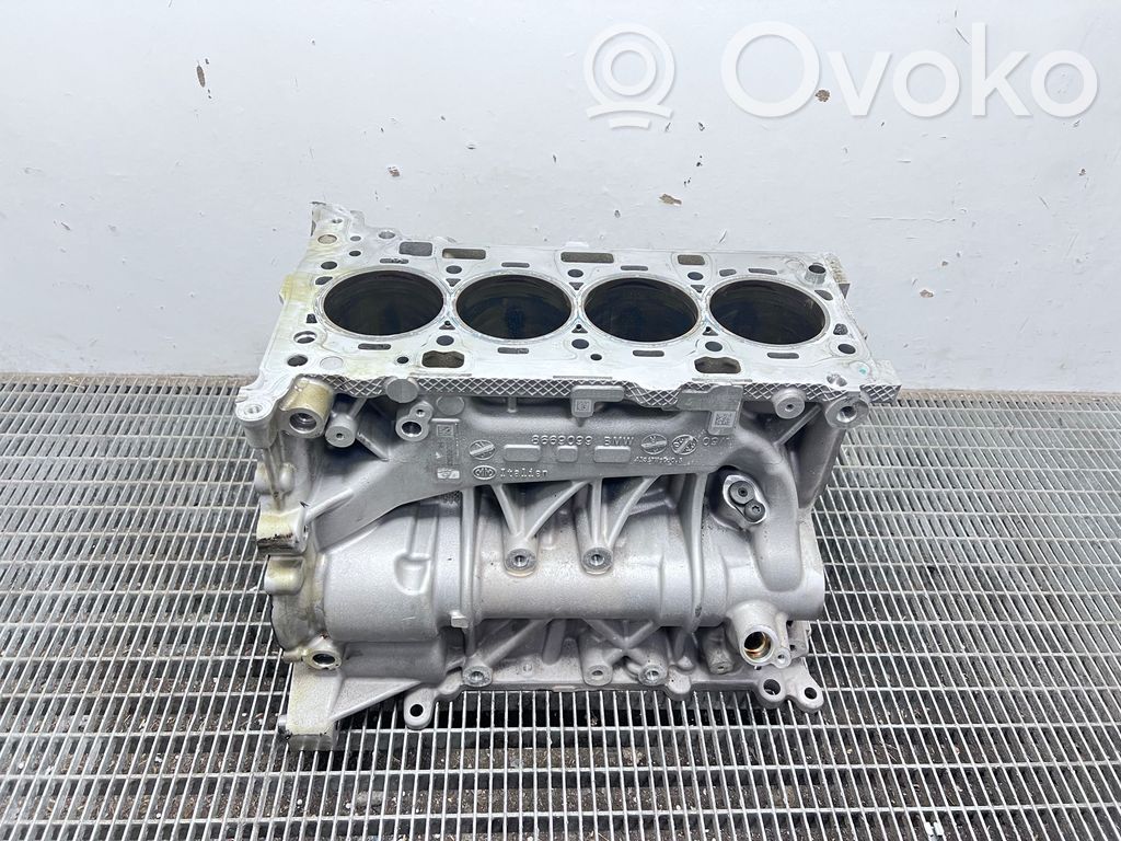 BMW 3 G20 G21 Engine block 