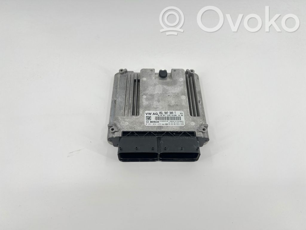 Volkswagen PASSAT B8 Engine control unit/module 