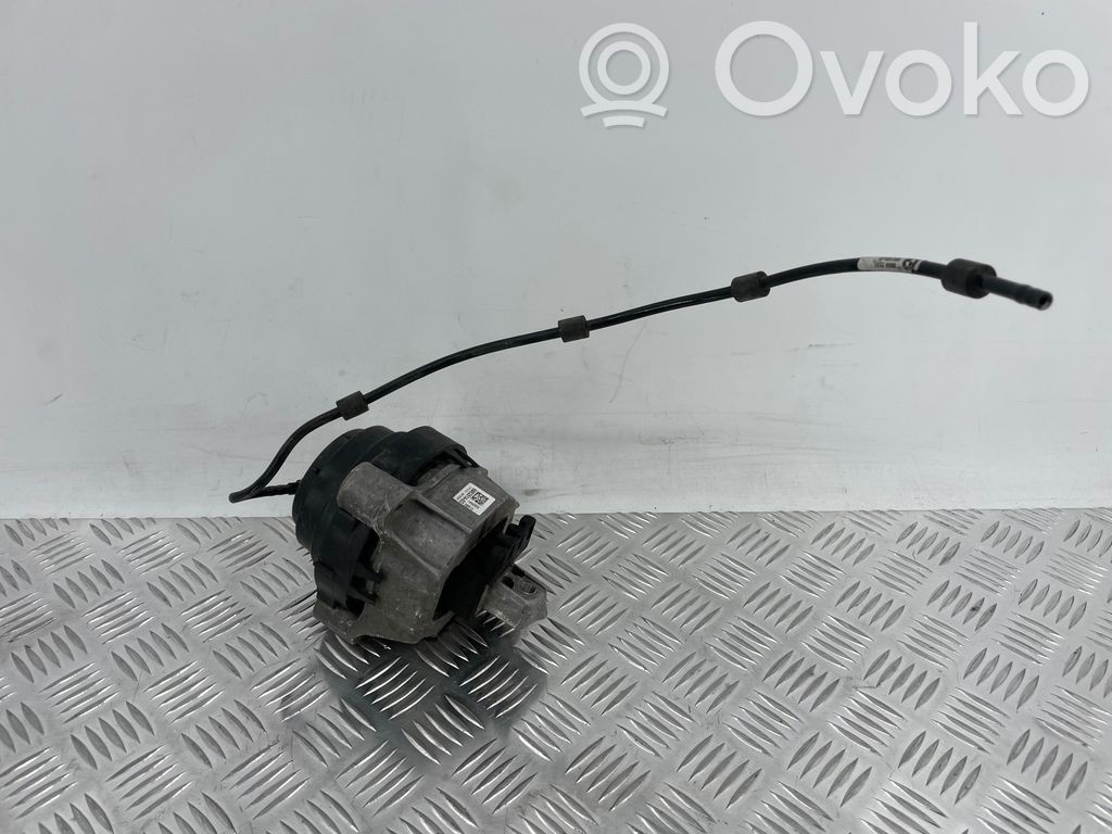 BMW 5 G30 G31 G38 Wspornik / Mocowanie silnika 