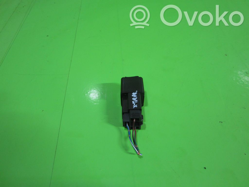 Nissan X-Trail T30 Other relay 
