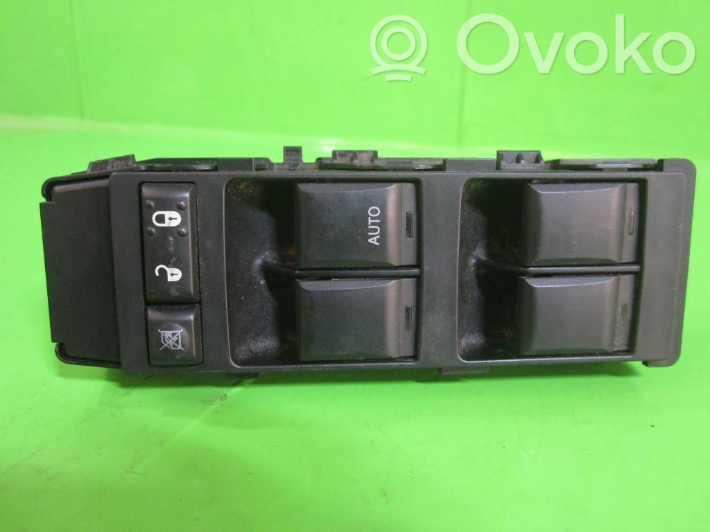 Jeep Patriot Electric window control switch 
