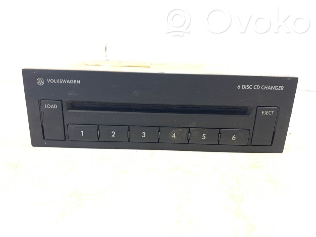 Volkswagen Golf V CD/DVD-vaihdin 