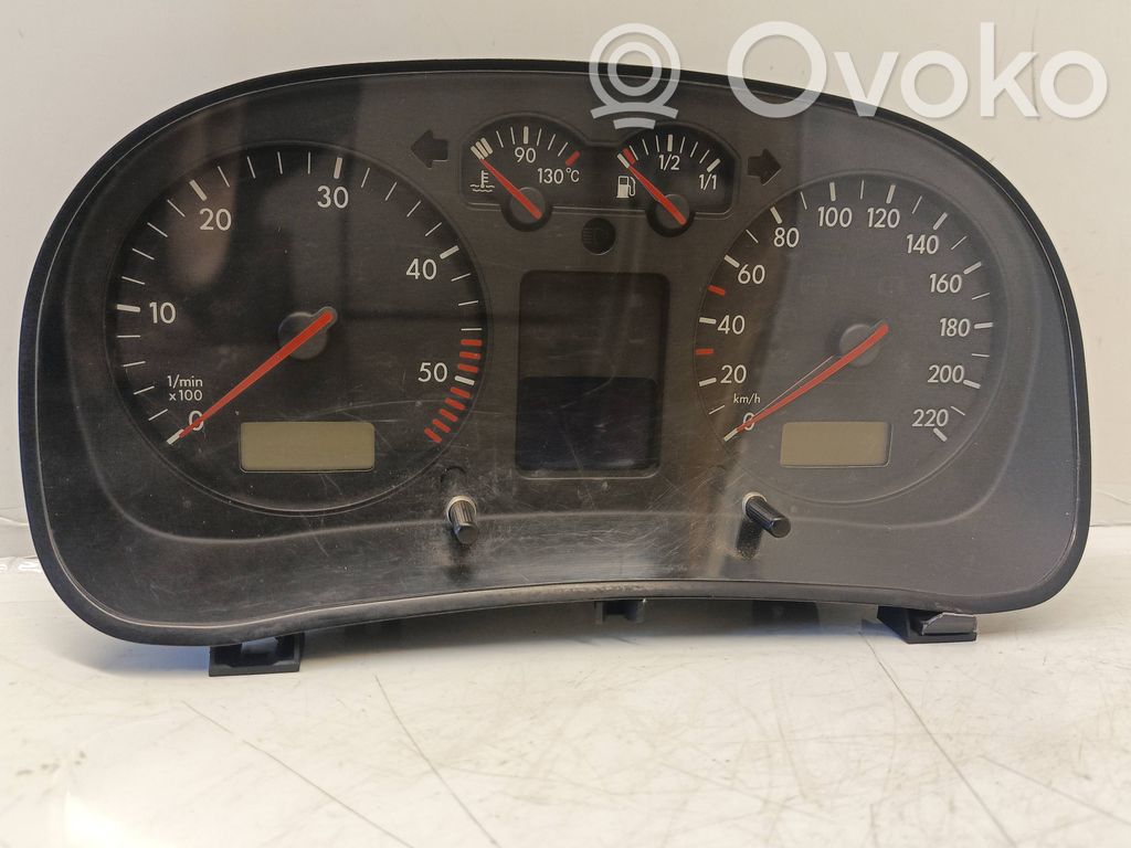 Volkswagen Golf IV Licznik / Prędkościomierz 
