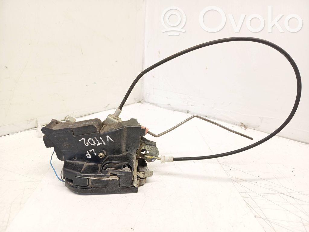 Mercedes-Benz Vito Viano W639 Zamek drzwi przednich 