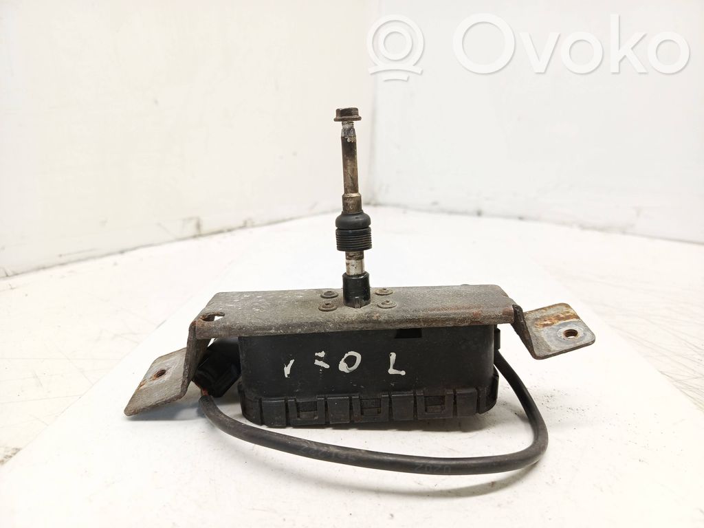 Volvo V70 Headlight wiper motor 