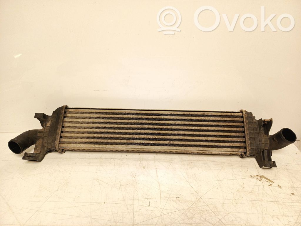 Volvo V50 Välijäähdyttimen jäähdytin 