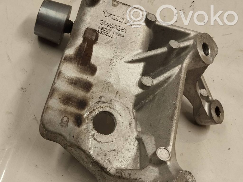 Volvo XC60 Engine mounting bracket 