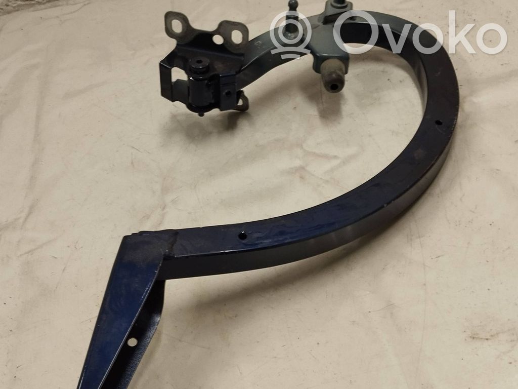 Tailgate/trunk/boot hinge   8W6827302