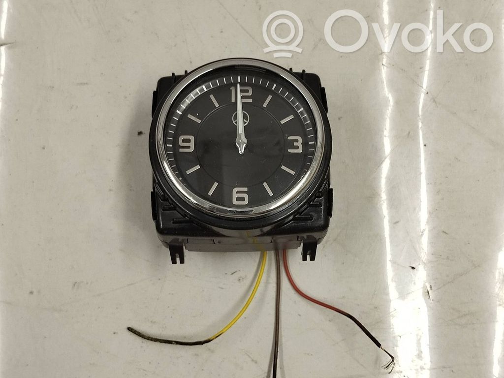 Clock   A2138272000