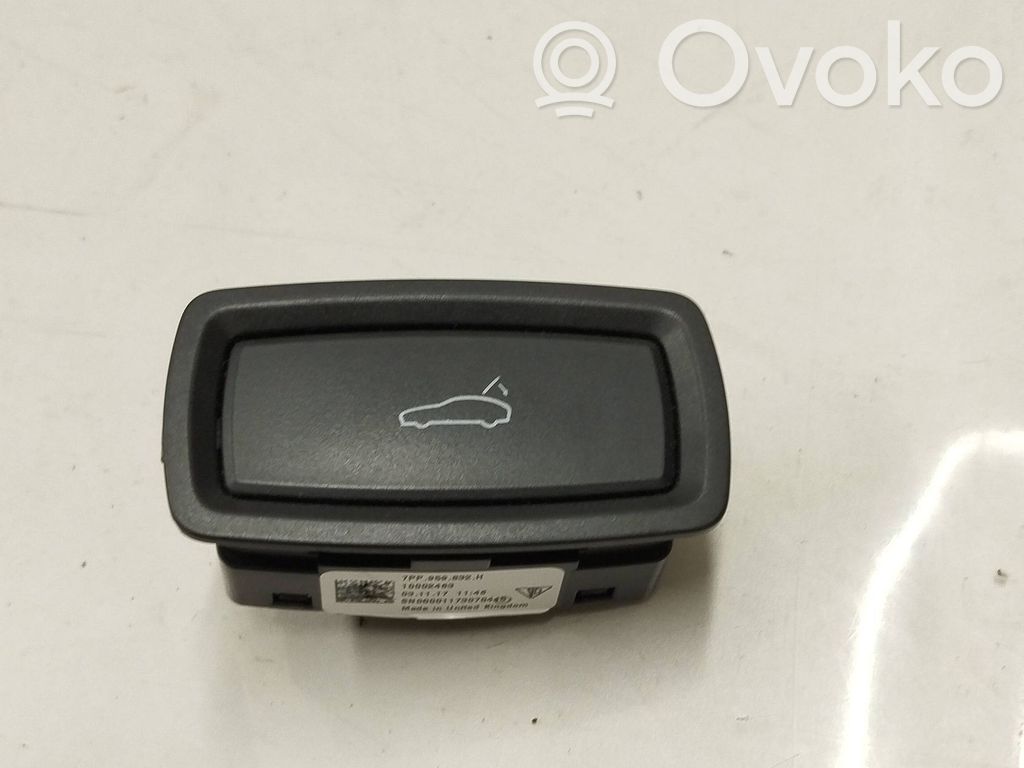Porsche Cayenne (92A) Tailgate opening switch 