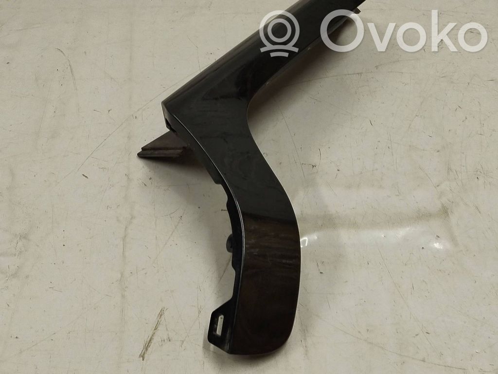 KIA Niro Tailgate trim 
